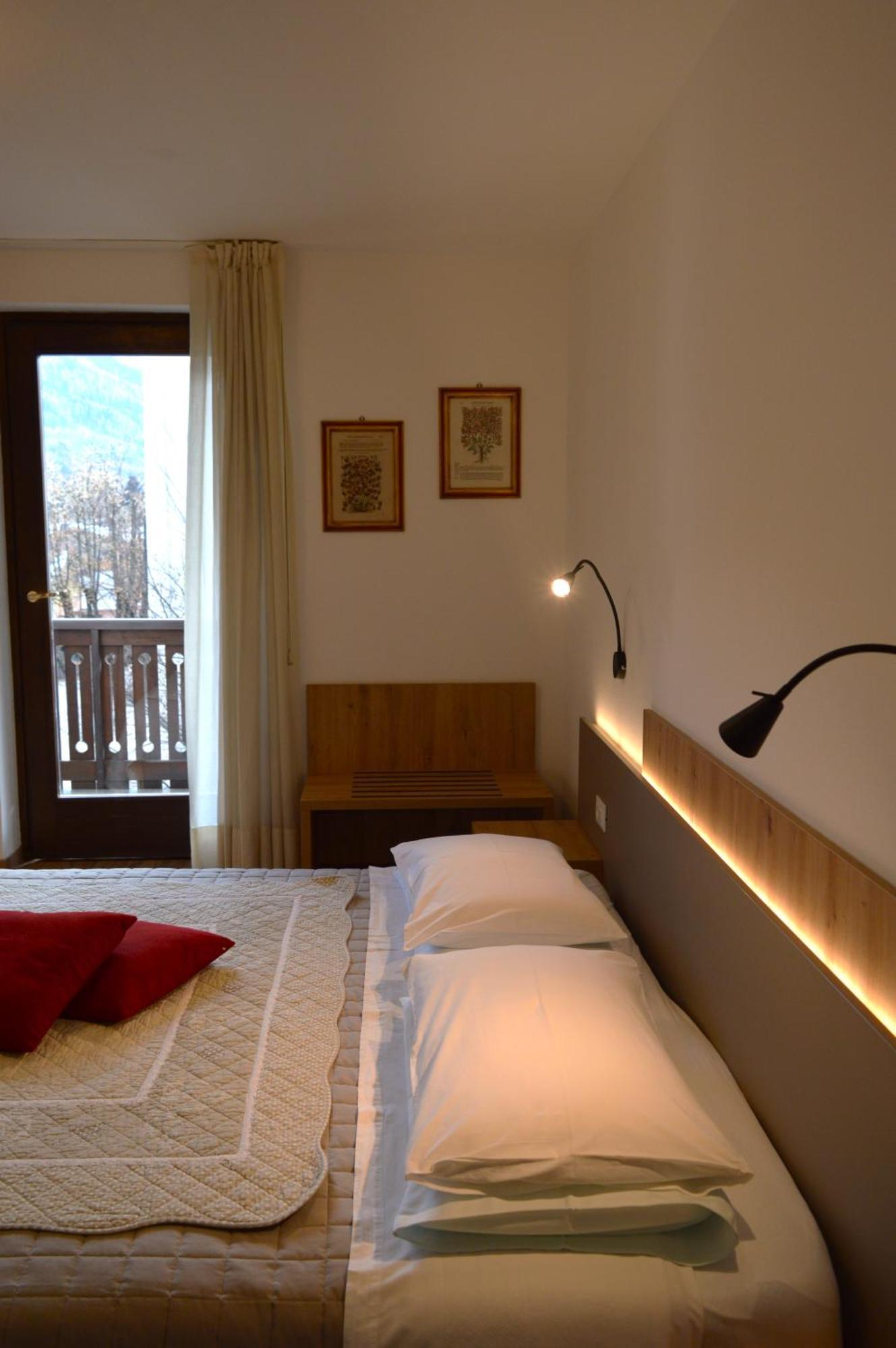 Hotel Wanda Pinzolo Exteriér fotografie